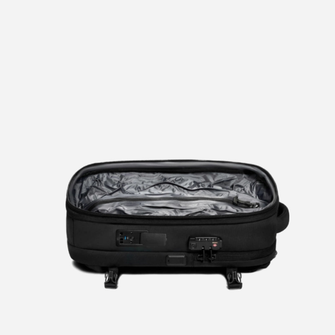 Backpack_Before.webp