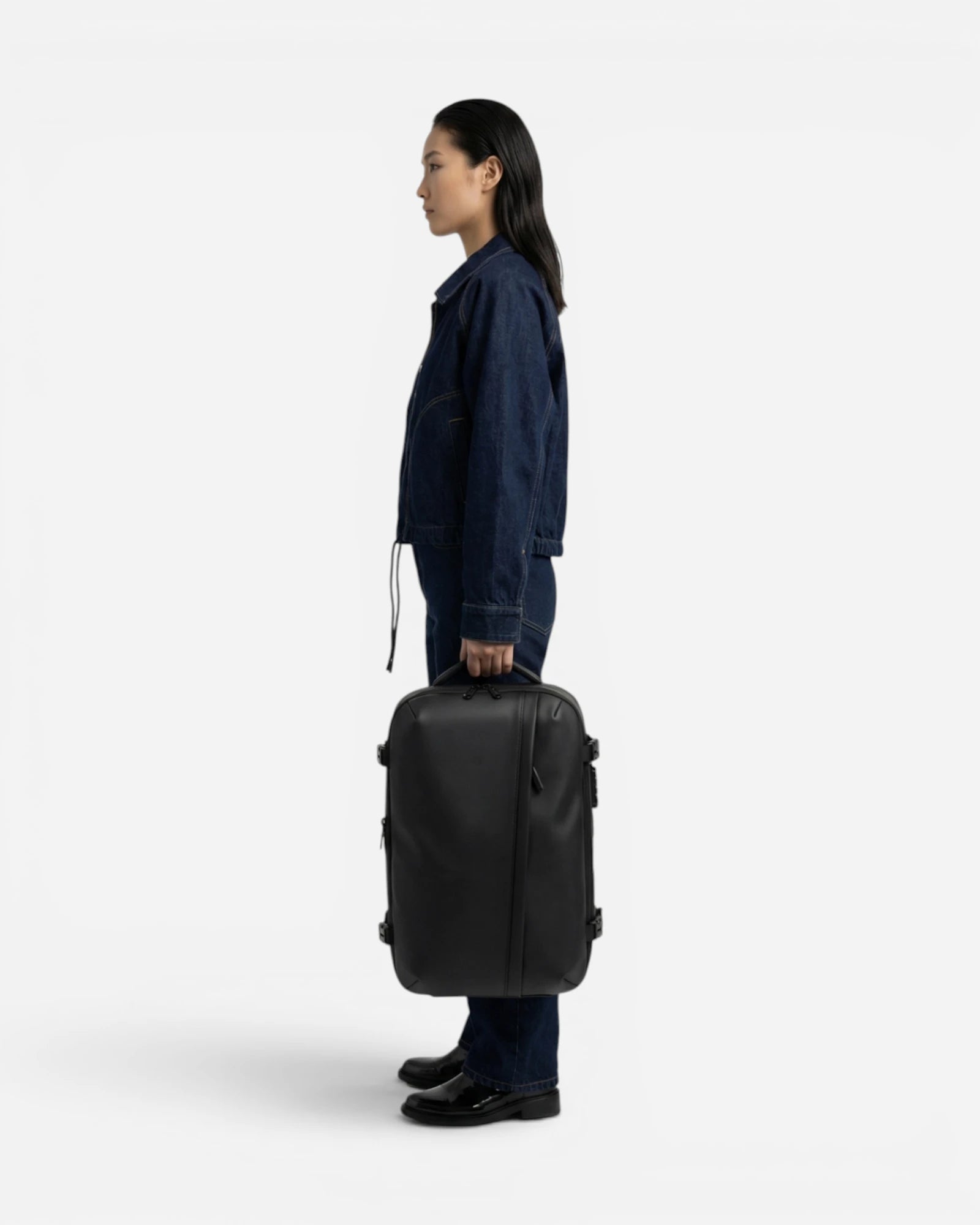 Lavnex SpacePack Pro vacuum compression backpack in everyday travel setting
