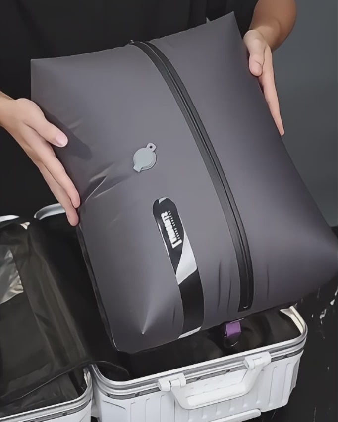 How Lavnex AirPack compresses clothes with vacuum pump